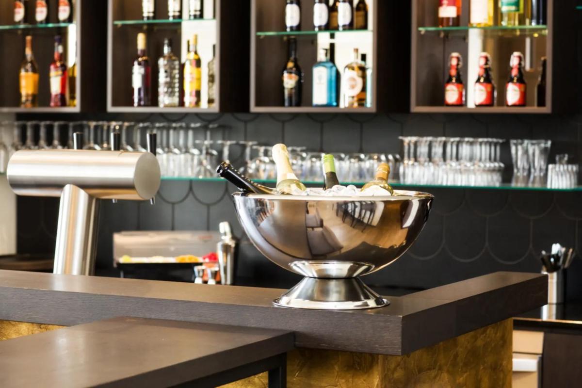 Hotel Am Markt Випперфюрт Экстерьер фото