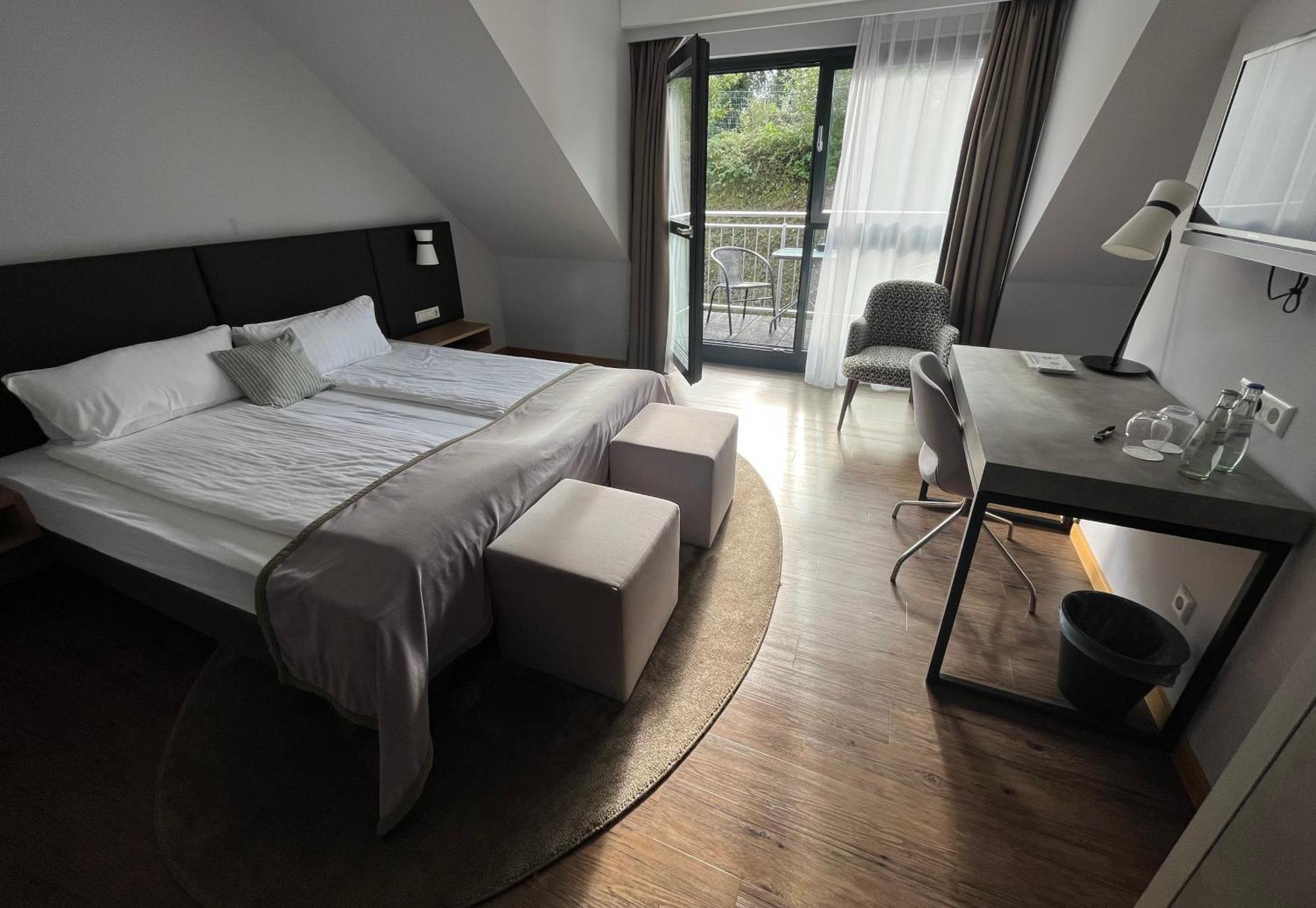 Hotel Am Markt Випперфюрт Экстерьер фото